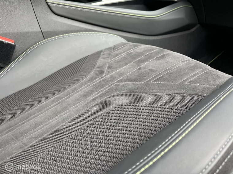 Vehicle Image 37