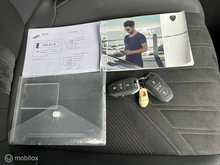 Vehicle Image 40