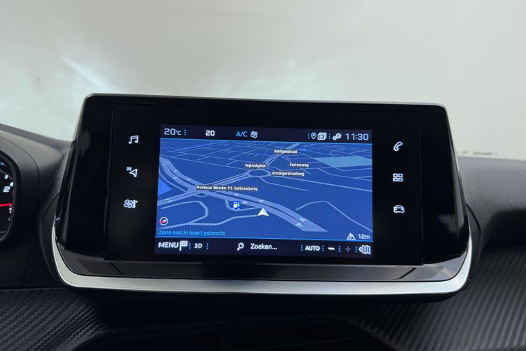 Vehicle Image 25