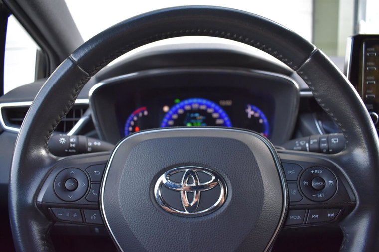 Vehicle Image 12