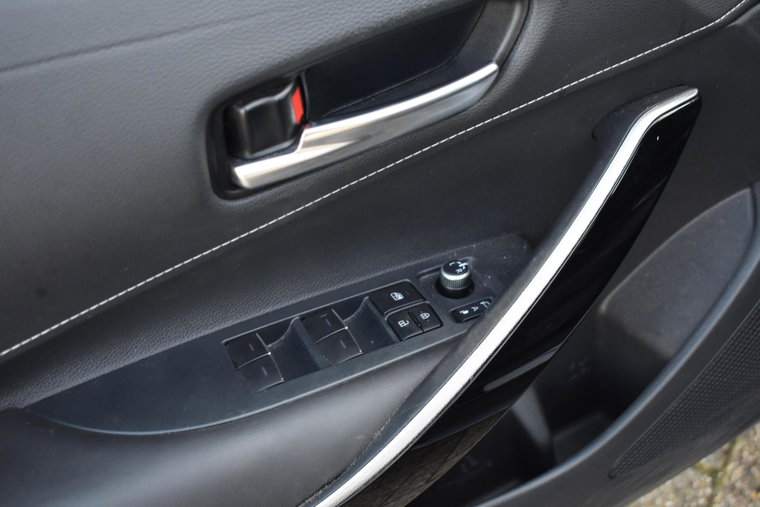 Vehicle Image 22