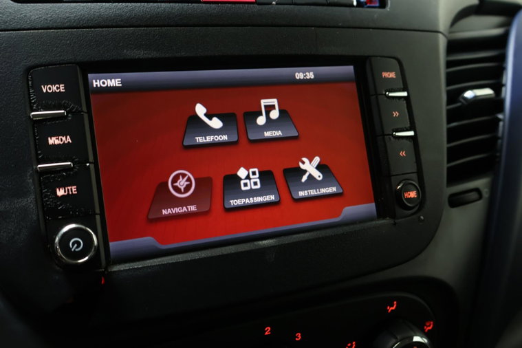 Vehicle Image 21