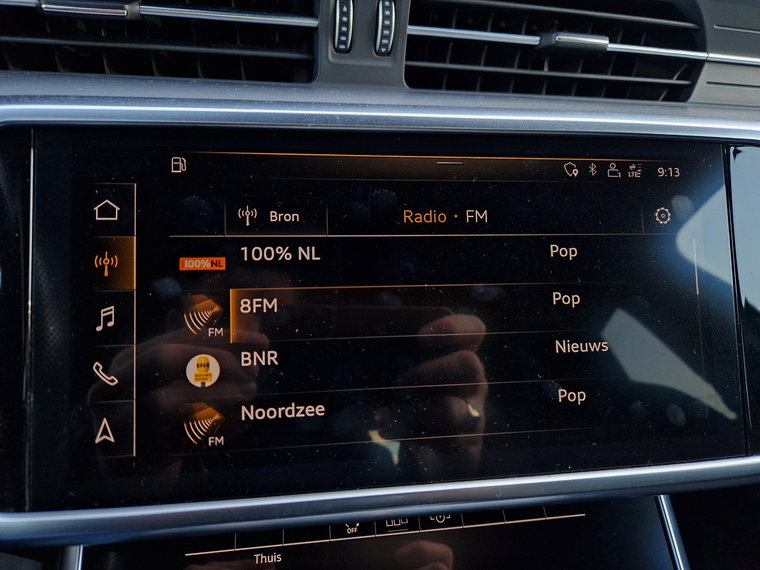Vehicle Image 30