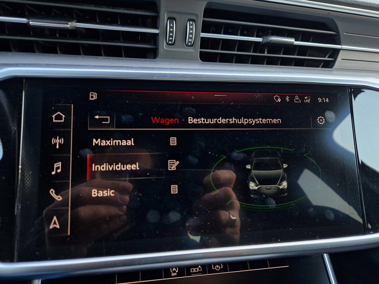 Vehicle Image 36