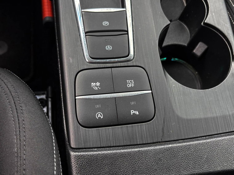 Vehicle Image 27