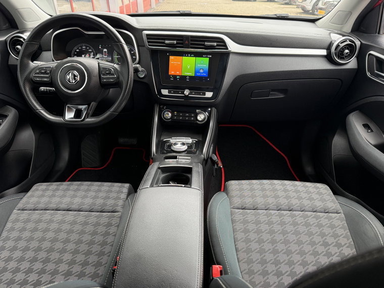 Vehicle Image 38