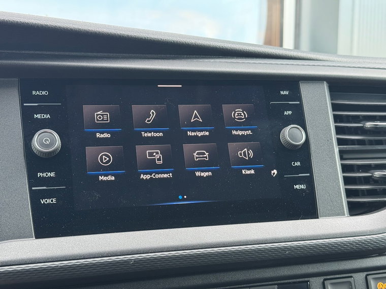Vehicle Image 38