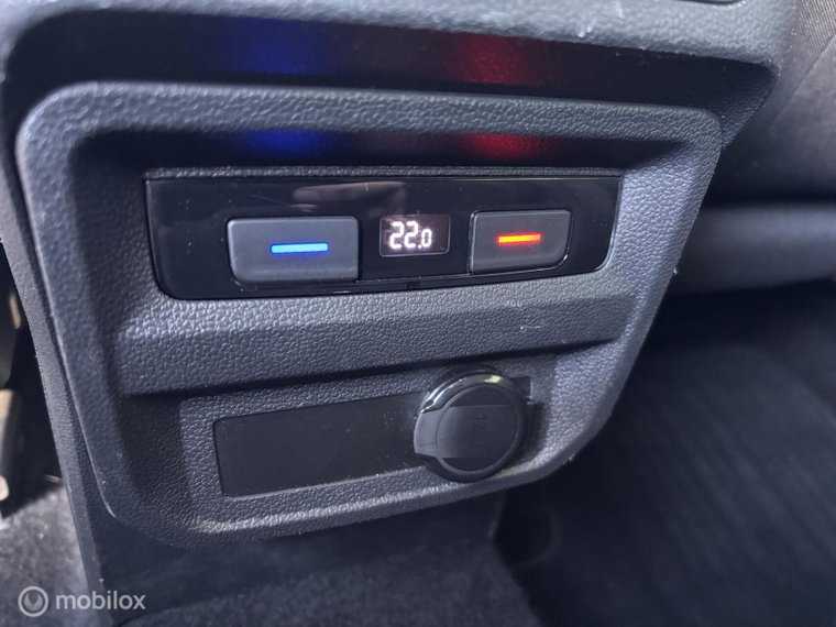 Vehicle Image 27