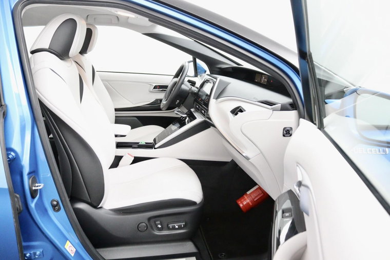 Vehicle Image 13