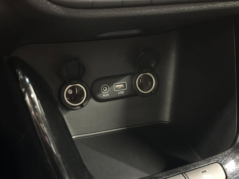 Vehicle Image 42