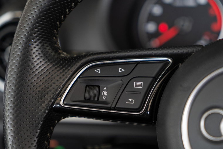 Vehicle Image 20
