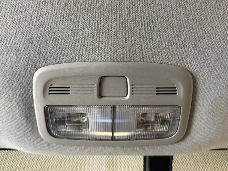 Vehicle Image 33