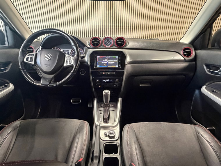 Vehicle Image 11