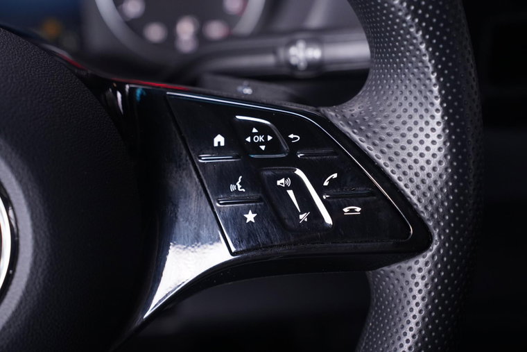 Vehicle Image 33