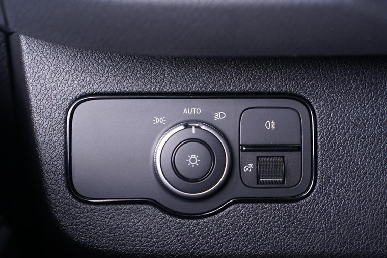 Vehicle Image 34