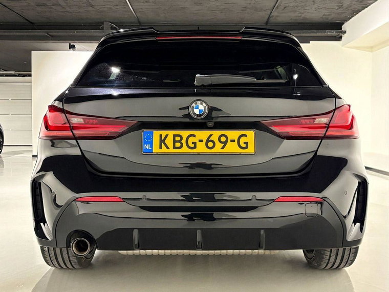 Vehicle Image 37
