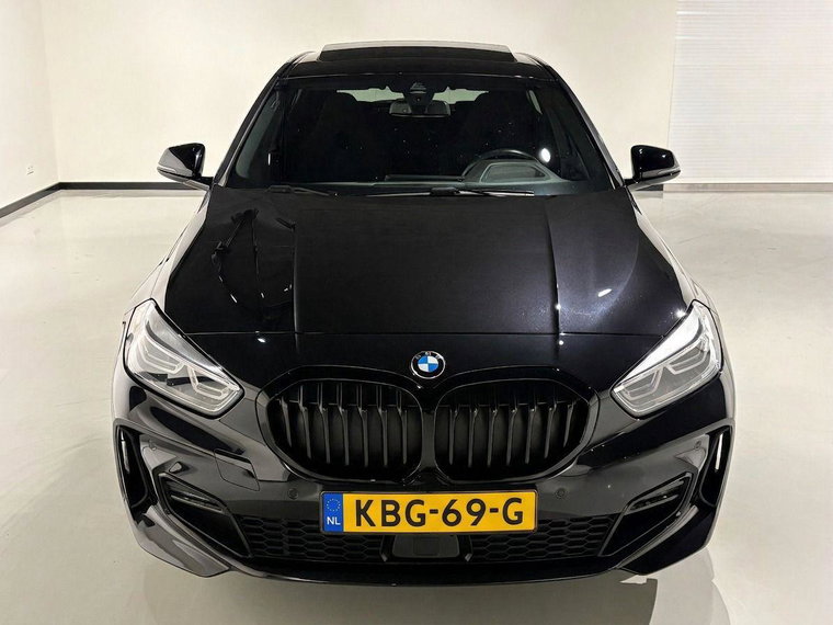 Vehicle Image 38