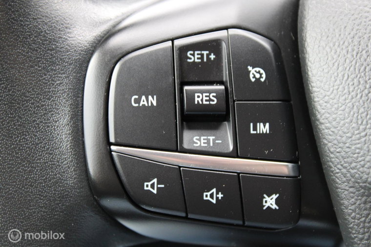Vehicle Image 27