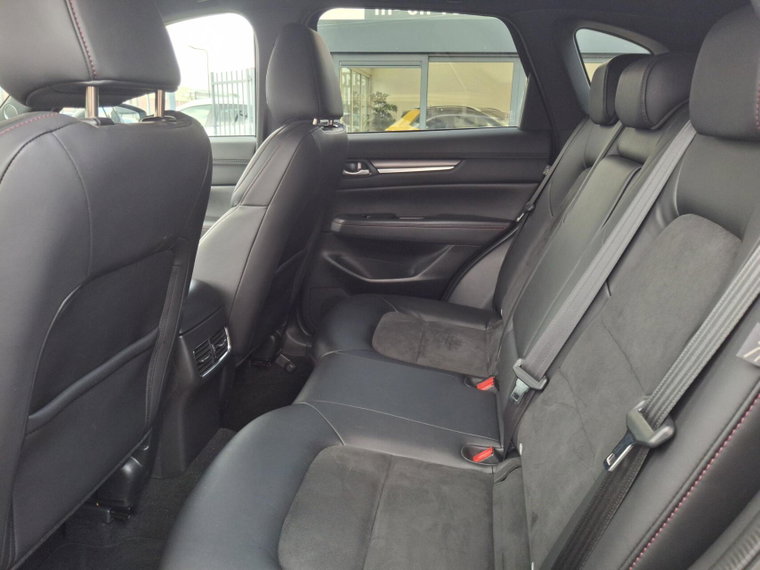 Vehicle Image 38