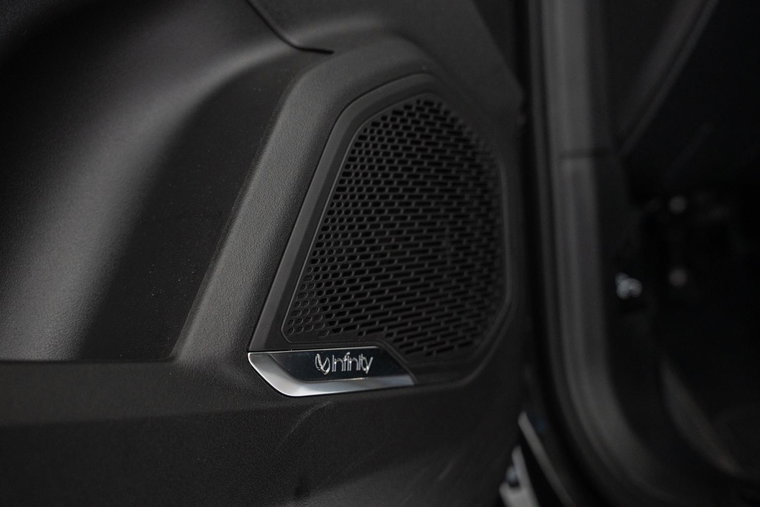 Vehicle Image 48