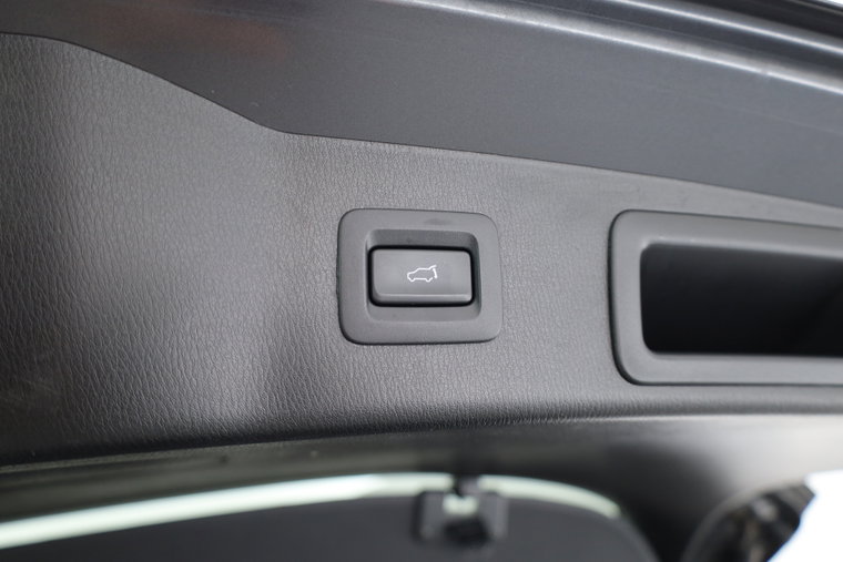 Vehicle Image 38
