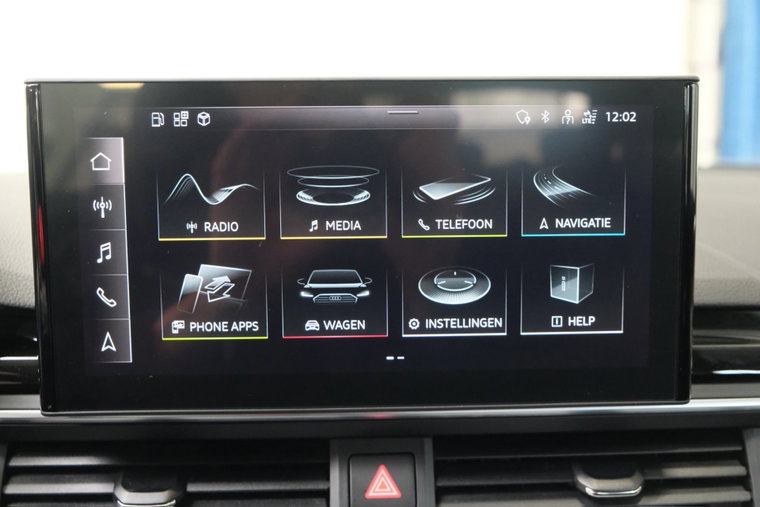 Vehicle Image 21