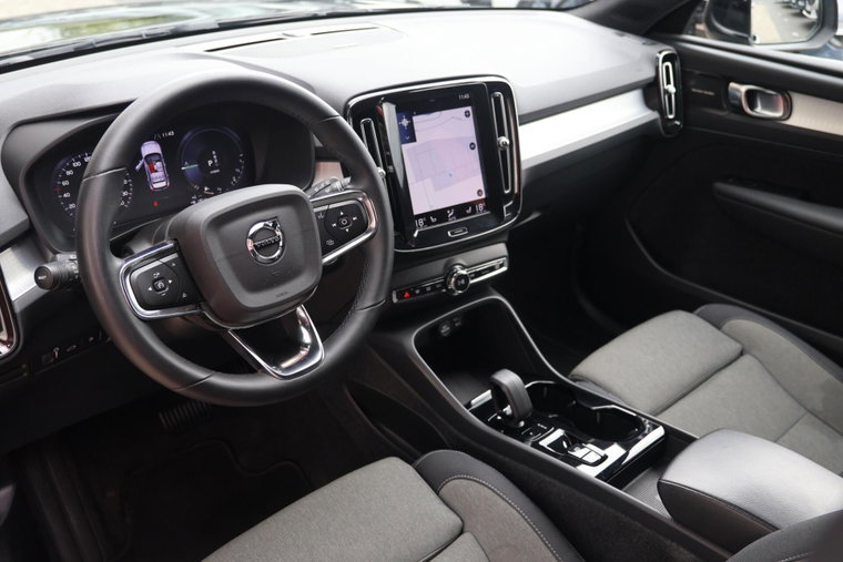 Vehicle Image 19
