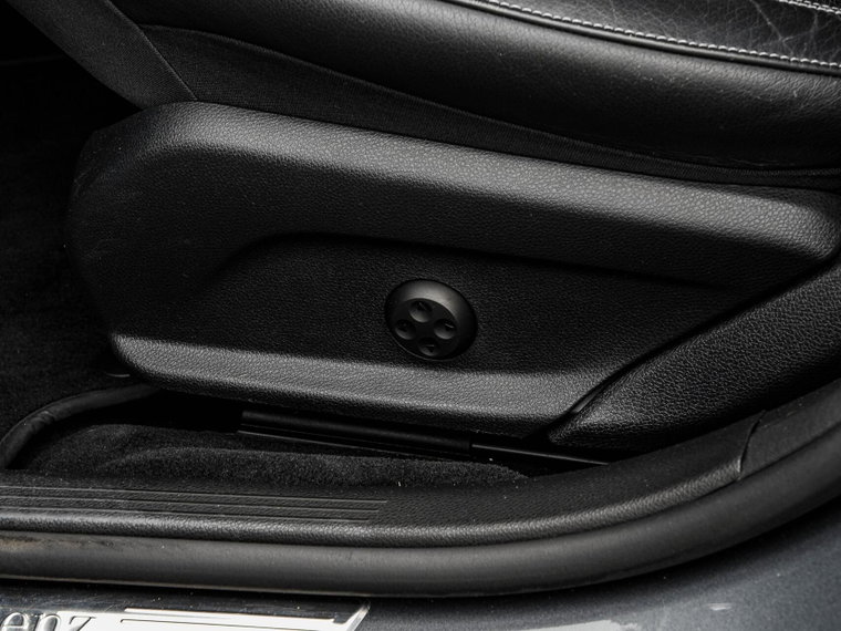 Vehicle Image 40