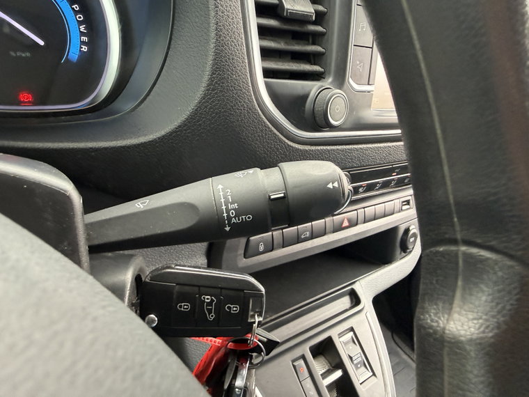 Vehicle Image 27