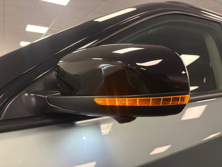 Vehicle Image 33