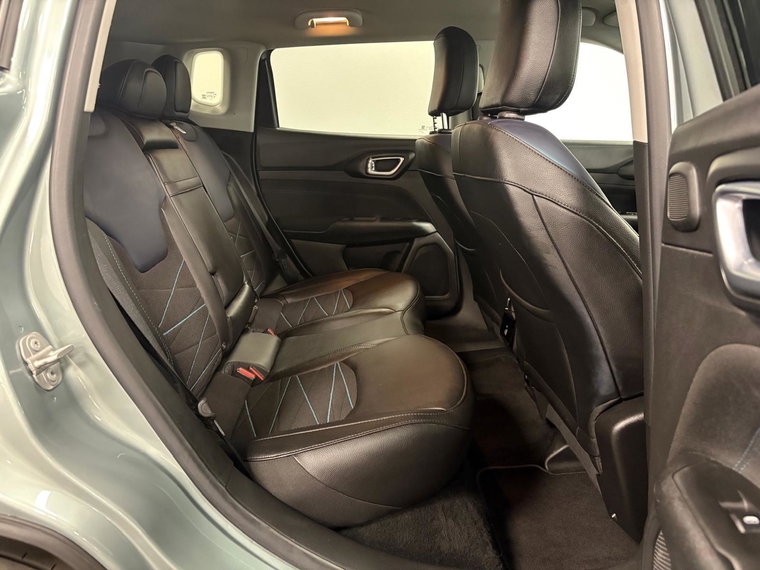Vehicle Image 39