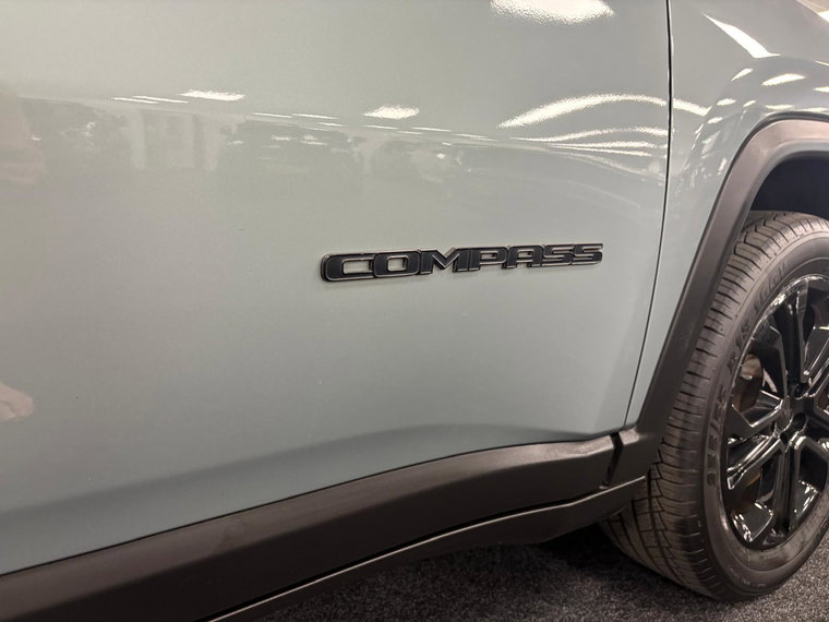 Vehicle Image 40
