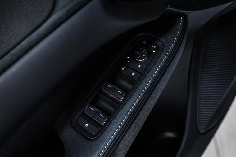 Vehicle Image 33