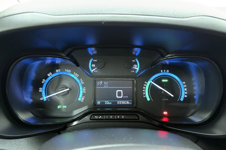 Vehicle Image 18