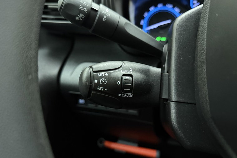 Vehicle Image 26