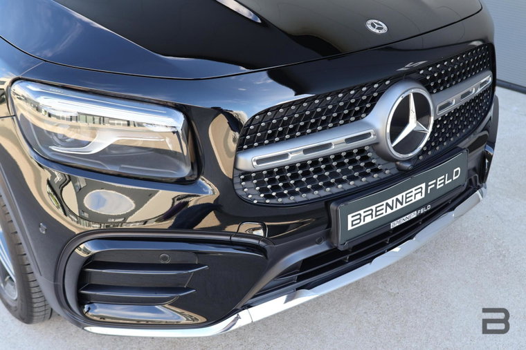 Vehicle Image 43