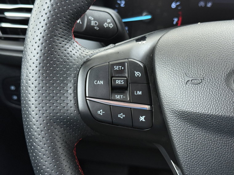 Vehicle Image 29