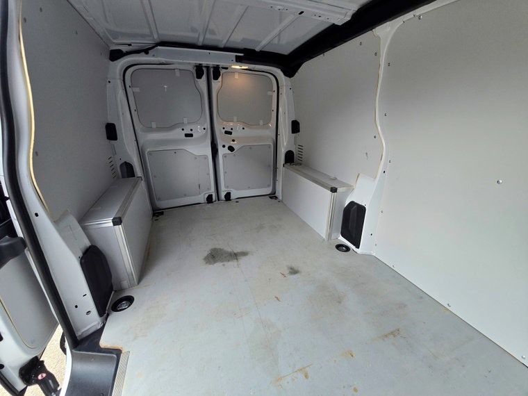 Vehicle Image 31
