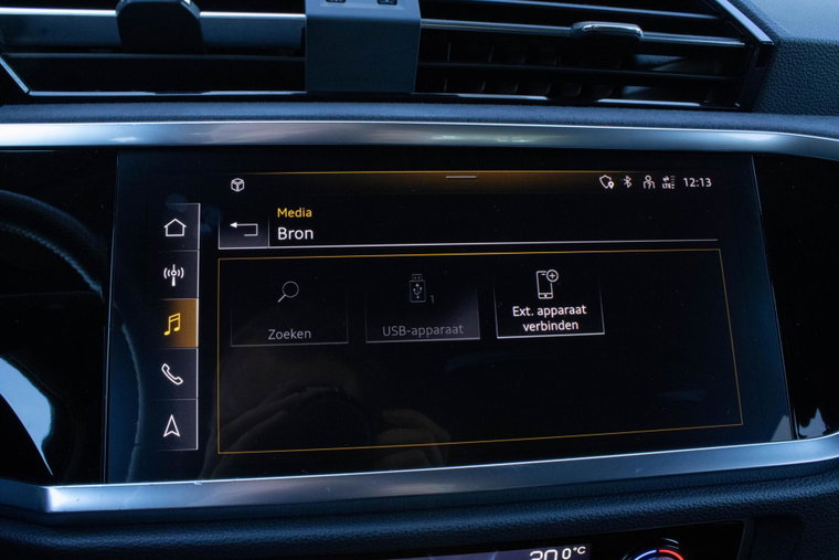 Vehicle Image 43