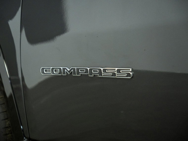Vehicle Image 33