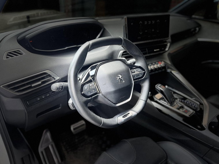 Vehicle Image 23
