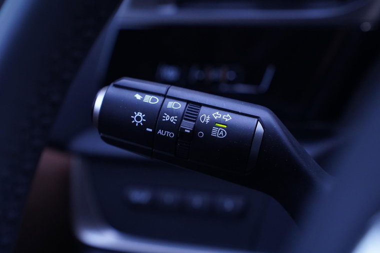 Vehicle Image 24