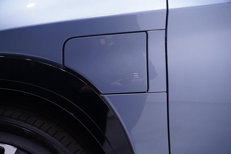 Vehicle Image 9
