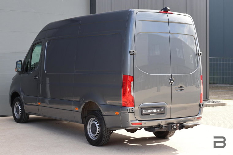 Vehicle Image 27