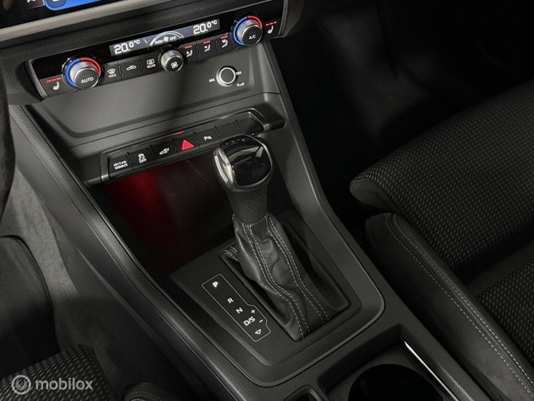 Vehicle Image 45
