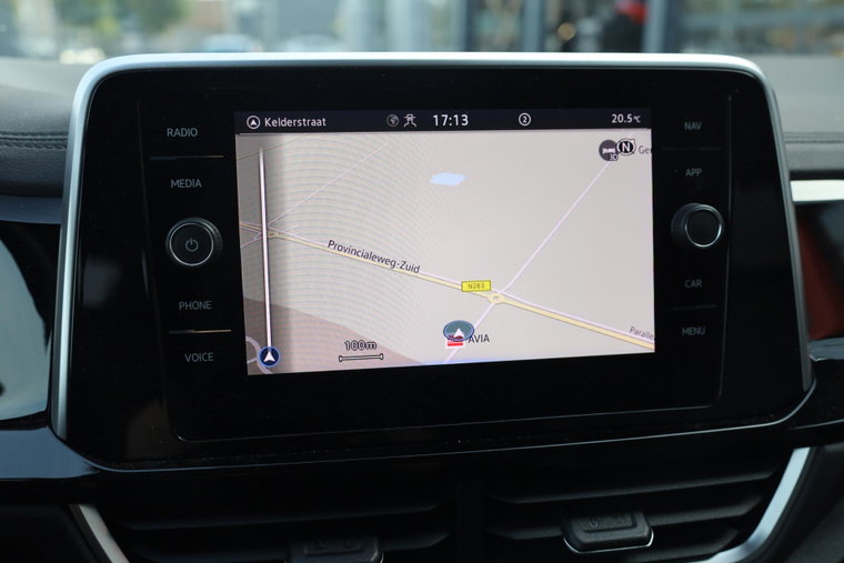 Vehicle Image 20