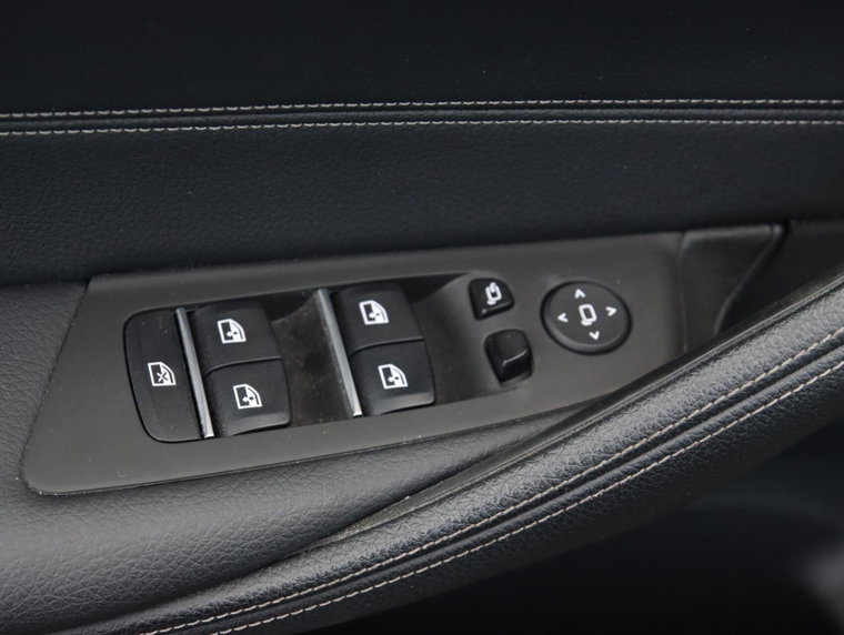 Vehicle Image 37