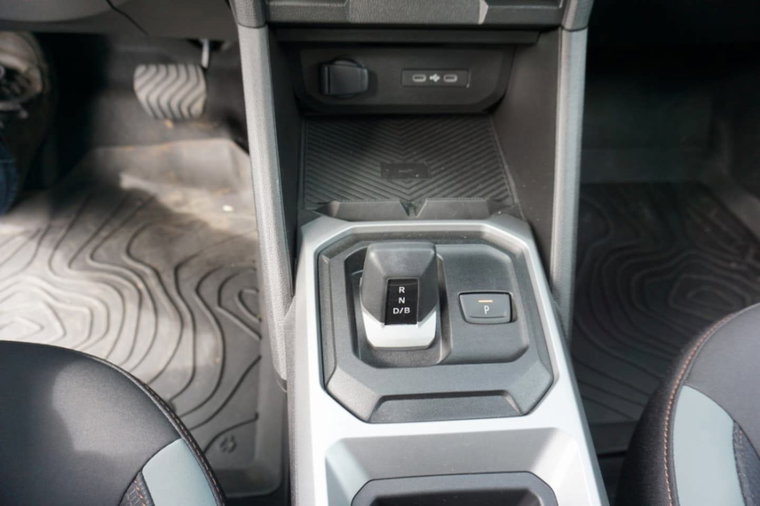 Vehicle Image 18