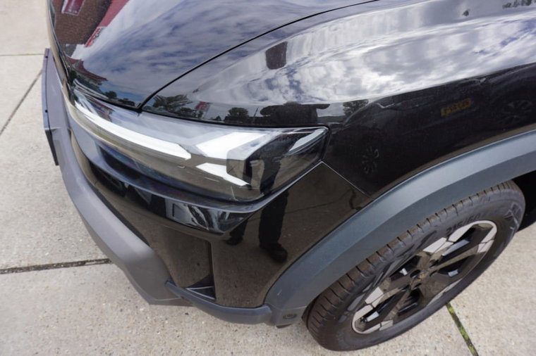 Vehicle Image 10