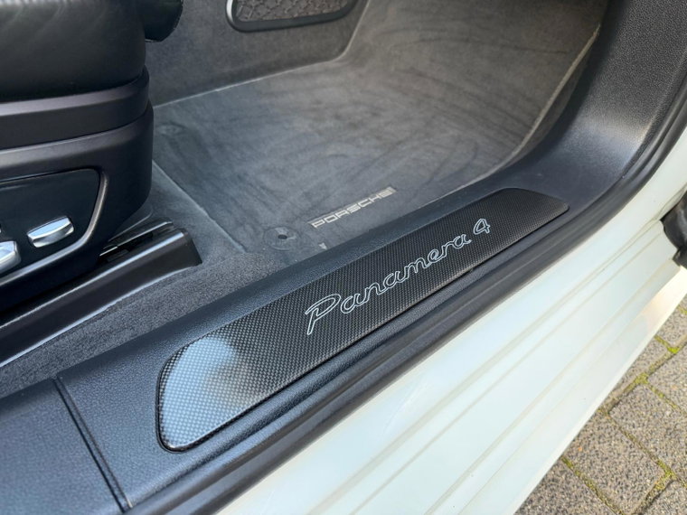 Vehicle Image 27